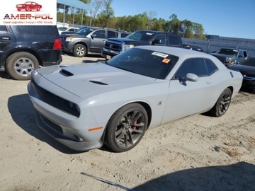 Dodge Challenger III 2022 Dodge Challenger RT Scat Pack 2022 6.4l 6.4 Benzyna 485KM