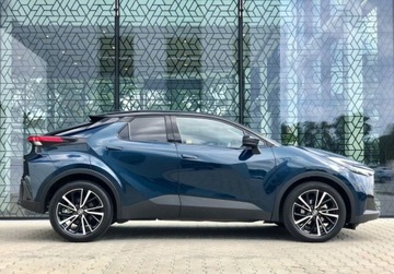 Toyota C-HR II SUV 2.0 Hybrid Dynamic Force 197KM 2023 Toyota C-HR C-HR Executive Rej. 2024 FV23 Salon PL Serwis ASO 1 wl., zdjęcie 3