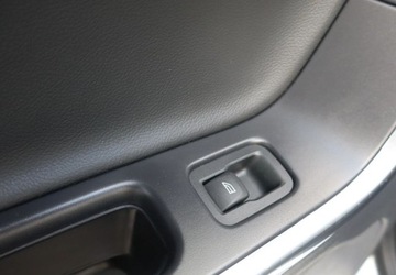 Volvo V60 I Kombi Facelifting 2.0 D3 DRIVE-E 150KM 2016 Volvo V60 2.0 150KM SUMMUM 2 Wlasciciel Serwisowany 2.0 Diesel 150KM, zdjęcie 20