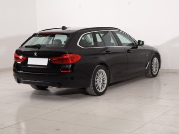 BMW Seria 5 G30-G31 Touring 520d 190KM 2018 BMW 5 520d, 187 KM, Automat, Skóra, Navi, Klima, zdjęcie 4