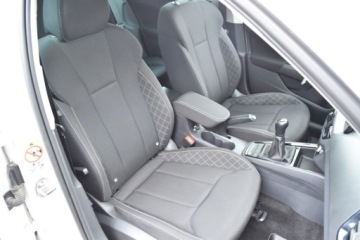 Skoda Scala Hatchback 1.0 TSI 110KM 2023 Skoda Scala SalonPL 1.0TSI 110KM Ambition Comfort Czujniki Smartlink Boler, zdjęcie 33