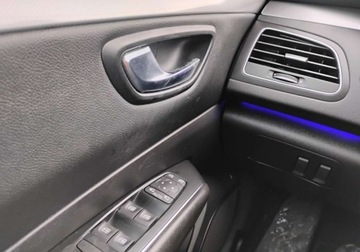 Renault Talisman 2018 Renault Talisman 2018r, 1.6 Benzyna. Uszkodzony przod i lekko tyl. Jezdzi., zdjęcie 11