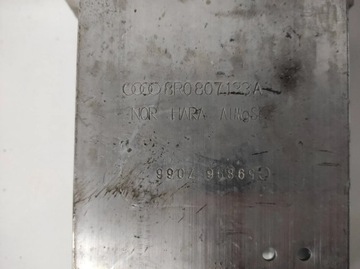 DORAZ ZÓNA DEFORMACE LEVÝ PORSCHE MACAN AUDI Q5 8R0