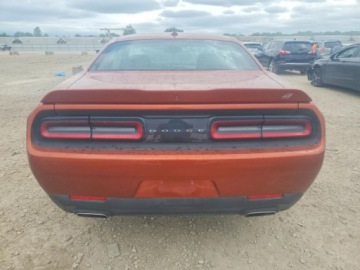 Dodge Challenger III 2022 Dodge Challenger Sxt 2022 3.6 Benzyna 303KM, zdjęcie 2