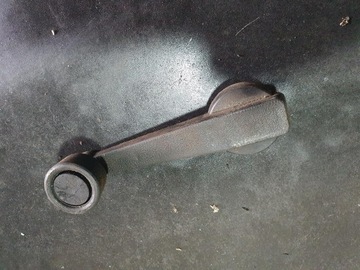 ФИАТ 126 МАЛУХ АВТОМОБИЛЬНОЕ СТЕКЛО РУЧКА ОРИГИНАЛЬНЫЙ ШАНС