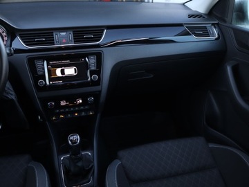 Skoda Rapid II Liftback Facelifting 1.0 TSI 110KM 2018 Skoda Rapid Spaceback 1.0 TSI, Salon Polska, Navi, zdjęcie 7