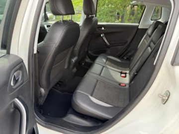 Peugeot 2008 I SUV 1.2 PureTech 82KM 2015 Peugeot 2008 PURETECH NAWIGACJA KLIMATRONIC PARKTRONIC PRZOD TYL POLSKORY, zdjęcie 5