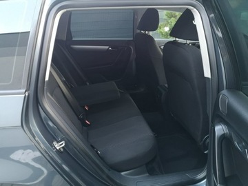 Volkswagen Passat B7 Variant 1.6 TDI CR DPF BlueMotion 105KM 2011 Volkswagen Passat 1,6 TDI 105 KM Klima Tempomat, zdjęcie 19