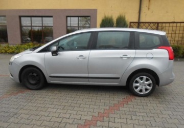 Peugeot 5008 I Minivan 1.6 VTi 120KM 2010 Peugeot 5008 Peugeot 5008 I 1.6 BENZYNA 120 KM 1.6 Benzyna 120KM, zdjęcie 7