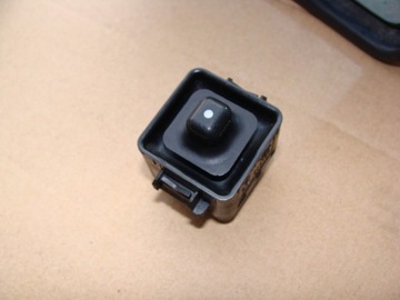 PRZEŁĄCZNIK LUSTERKA PRAWEGO MERCEDES 124 W124 190