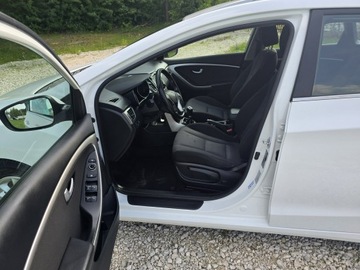 Hyundai i30 II Wagon Facelifting 1.6 CRDi 136KM 2015 Hyundai i30 1.6 CRDi 136KM # Duża Navi #, zdjęcie 9