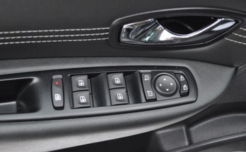 Renault Scenic III Van 1.4 TCe 16v 130KM 2011 Renault Scenic Benzyna Klimatyzacja Tempomat 1.4 Benzyna 130KM, zdjęcie 19