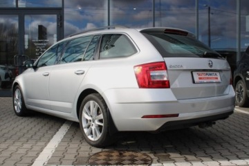 Skoda Octavia III Kombi Facelifting 2.0 TDI 150KM 2017 Skoda Octavia STYLE, zdjęcie 6