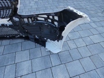 Grill zderzak kratki MERCEDES C-klasa W205 prz lif