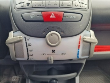 Citroen C1 I Hatchback 3d Facelifting 1.4 HDi 54KM 2009 Citroen C1 kompakt, zdjęcie 13