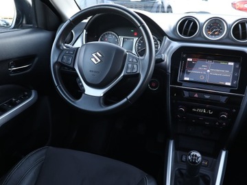 Suzuki Vitara III SUV 1.6 VVT 120KM 2015 Suzuki Vitara 1.6 VVT, Skóra, Navi, Klima, zdjęcie 6
