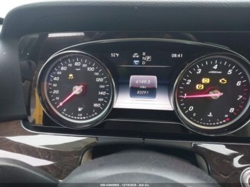 Mercedes Klasa E W213 2019 Mercedes-Benz Klasa E MERCEDES-BENZ E 300 2.0 Benzyna 244KM, zdjęcie 11
