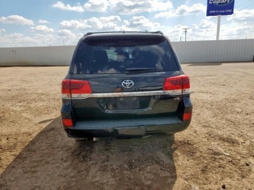 Toyota Land Cruiser VI 2016 Toyota Land Cruiser 2016 5.7l 5.7 Benzyna 381KM, zdjęcie 2
