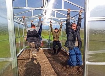 SZKLARNIA z POLIWĘGLANU 2,85x10m OCYNK DOM 40x20mm