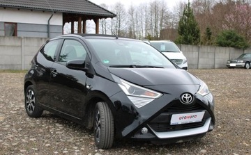 Toyota Aygo II Hatchback 3d Facelifting 1.0 VVT-i 72KM 2020 Toyota Aygo 1.0B 72KM przeb.60tys Zarejestrowane ful opcja kamera ledy, zdjęcie 14
