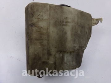 VW PASSAT B4 бачок омывателя