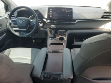 Toyota Sienna III 2023 Toyota Sienna XLE 2023 2.5l 2.5 Hybryda 245KM, zdjęcie 8