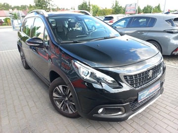 Peugeot 2008 I SUV Facelifting 1.2 PureTech 110KM 2018 Peugeot 2008 Automat Klimatronik Nawigacja 1.2 Benzyna 110KM, zdjęcie 2