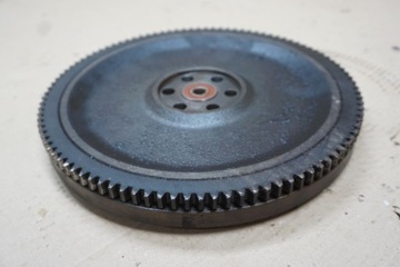 SUZUKI JIMNY KOLO SETRVAČNÍK VĚNEC 1,3 16V 01R