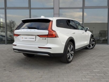 Volvo 2024 Volvo V60 Cross Country Plus B5 B AWD automat 250KM - FV23, GWARANCJA 2.0, zdjęcie 5
