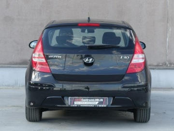 Hyundai i30 I Hatchback 1.4 109KM 2010 Hyundai i30 1.4 Ben.110KM/FIFA Edition/Pół, zdjęcie 22