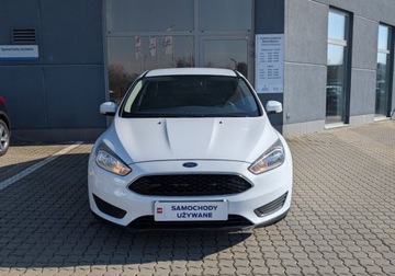 Ford Focus III Sedan Facelifting 1.6 Ti-VCT 125KM 2016 Ford Focus 1.6 Benzyna 125KM SedanManualPakiet WinterSalon PL 1.6 125KM, zdjęcie 2