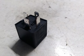 RELÉ VW GOLF VI (5K1) 8K0951253 1.6L DIESEL 77KW 2009