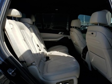 BMW X7 2022 BMW X7 M50i 2022 4.4l 4.4 Benzyna 523KM, zdjęcie 11