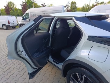 Toyota C-HR II SUV 1.8 Hybrid 140KM 2024 Toyota C-HR 1.8 Hybrid Style Toyota C-HR 1.8 Hybri, zdjęcie 21