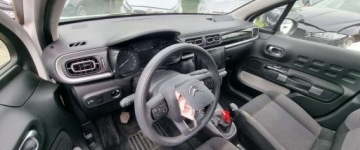 Citroen C3 III 2022 Citroen C3 122022r, 1.2 Benzyna. Uszkodzony przod. 1.2 Benzyna 80KM, zdjęcie 9