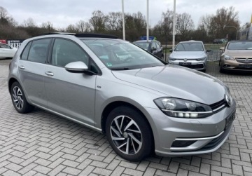 Volkswagen Golf VII Hatchback 3d Facelifting 2.0 TDI 150KM 2018 Volkswagen Golf 2.0Dieselbogata wersjaBezwypadkowyprosto z Niemiec 2.0