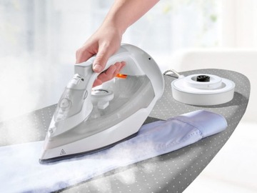 БЕСПРОВОДНОЙ ПАРОВОЙ УТЮГ SilverCrest 2000–2400 Вт