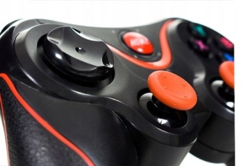 ИГРОВОЙ КОМПЛЕКТ ПОДРОСТКА: ОЧКИ VR 360 + НАУШНИКИ ДЛЯ ГЕЙМПАДА