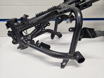 YAMAHA YZF R7 22-24 рама слегка повреждена