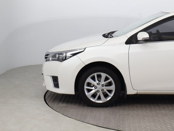 Toyota Corolla X Sedan Facelifting 1.6 Valvematic 132KM 2014 Toyota Corolla 1.6 Valvematic, Salon Polska, GAZ, zdjęcie 14