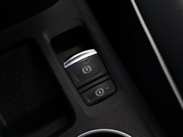 Renault Captur II Crossover 1.3 TCe 140KM 2021 Renault Captur 1.3 TCe MHEV, Salon Polska, zdjęcie 11