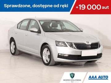 Skoda Octavia III Kombi Facelifting 2.0 TDI 150KM 2019 Skoda Octavia 2.0 TDI, Salon Polska