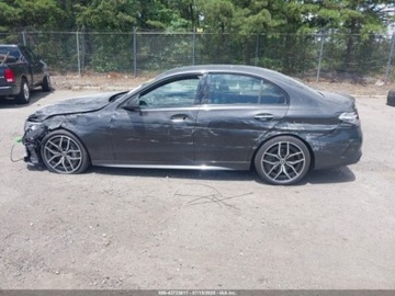 Mercedes Klasa C W206 2023 Mercedes-Benz Klasa C 300 Sedan 2023 2.0l 2.0 Benzyna 255KM, zdjęcie 2