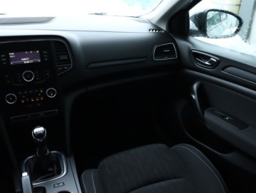 Renault Megane IV Hatchback 5d 1.3 TCe 140 FAP 140KM 2019 Renault Megane 1.3 TCe, Salon Polska, Serwis ASO, zdjęcie 7