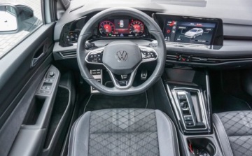 Volkswagen Golf VIII Variant 1.5 eTSI 150KM 2023 Volkswagen Golf Volkswagen Golf 1.5 eTSI MHEV R-Line DSG 1.5 Benzyna 150KM, zdjęcie 33