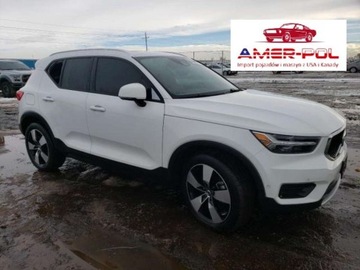 Volvo XC40 Crossover 2.0 T5 247KM 2019 Volvo XC 40 2019 VOLVO XC40 T5 Momentum, silni...