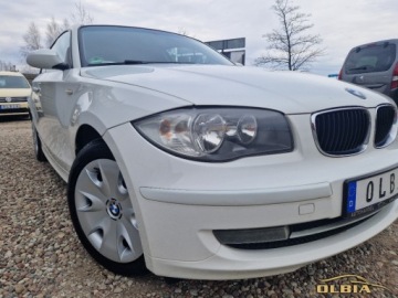 BMW Seria 1 E81/E87 Hatchback 5d E87 1.6 116i 122KM 2008 BMW Seria 1 Radio CdAux Wielofunkcyjna kierownica 1.6 Benzyna 122KM, zdjęcie 12
