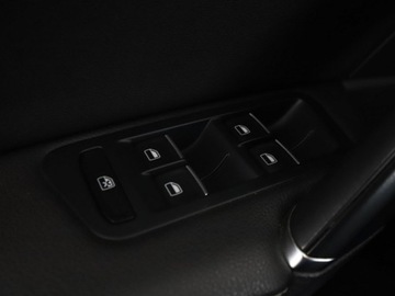 Volkswagen Golf VII R 3d 2.0 TSI 300KM 2014 Volkswagen Golf 300KM Historia serwisowa VW, zdjęcie 36