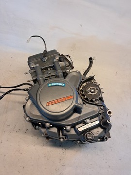 KTM Duke 125 21R M-935 M935 Двигатель