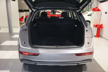 Audi Q5 II SUV Facelifting 2.0 40 TDI 204KM 2023 Audi Q5 40 TDI mHEV Quattro S tronic 2.0 Diesel 204KM, zdjęcie 12